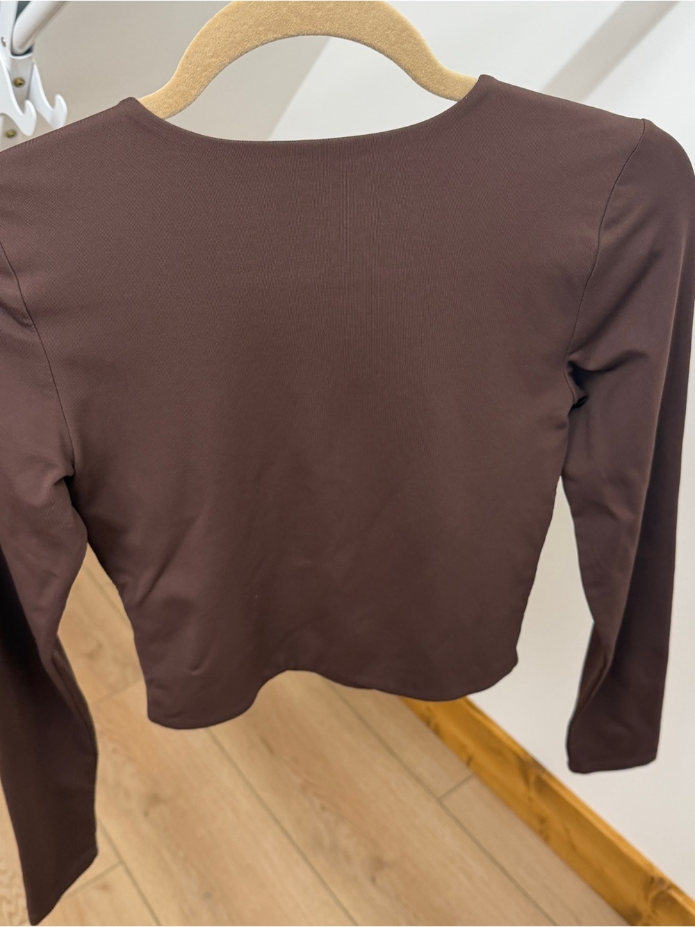 Aritzia Contour Long-Sleeve Crewneck Top — Chocolate Brown - Picture 7 of 13